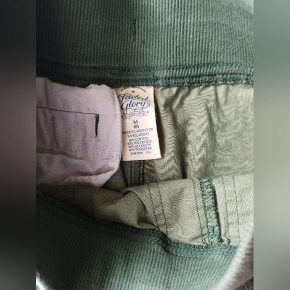 Faded Glory Camo Pull On Cargo Jogger Shorts | 8(M) | Olive Camouflage - Picture 4 of 6